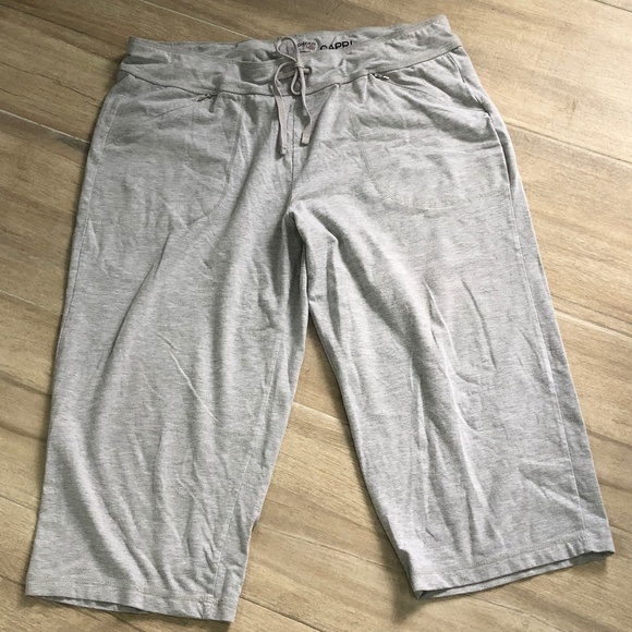 danskin capri yoga pants